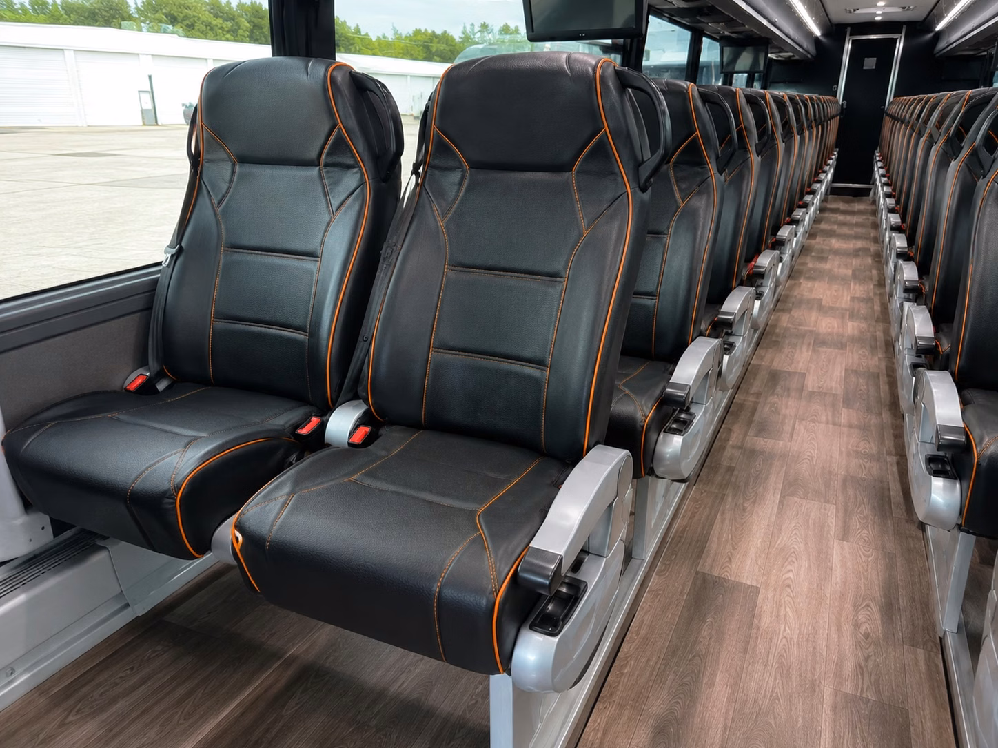 party bus rentals for prom night in new orleans
