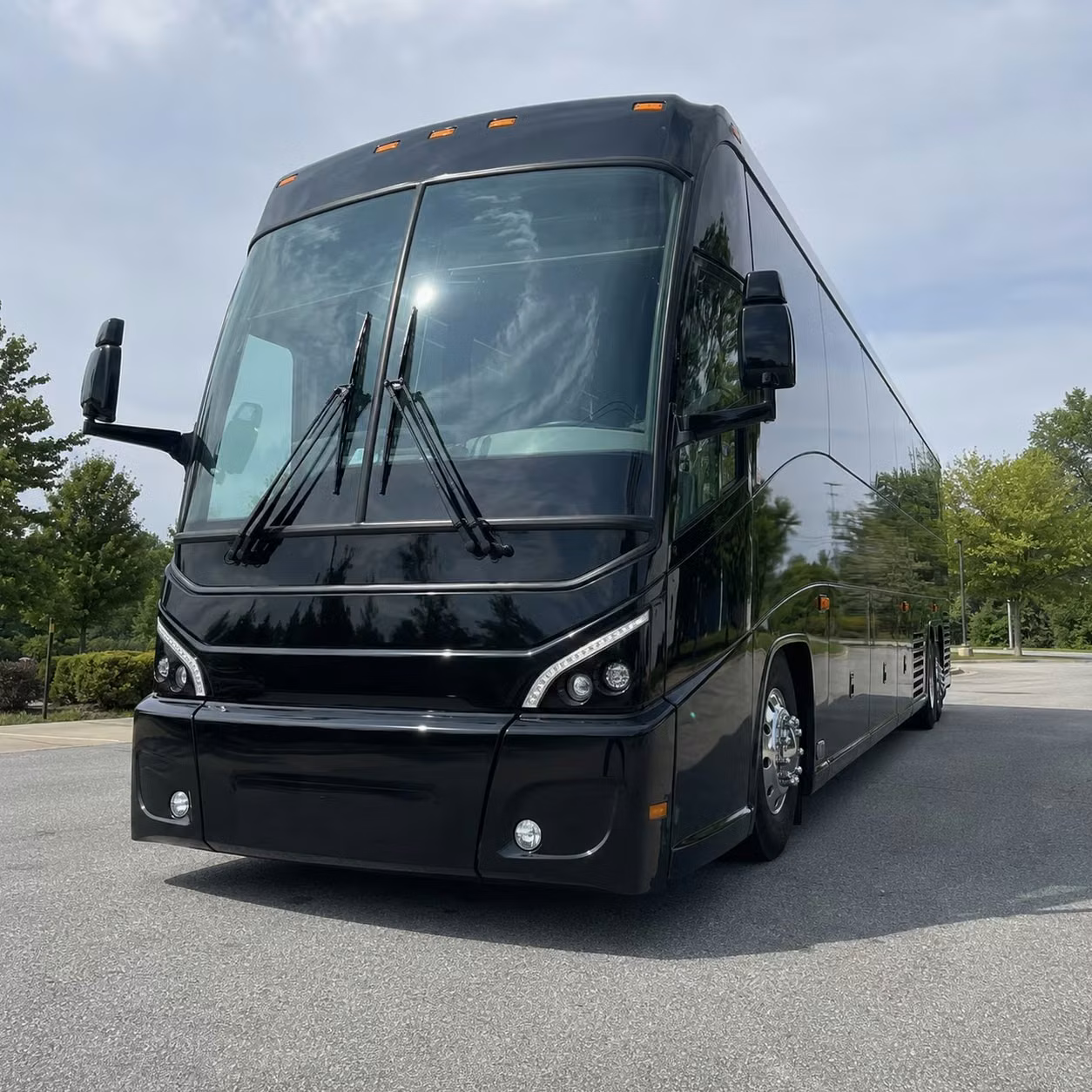 shuttle your employees between the cbd lakefront and beyond without the parking headache