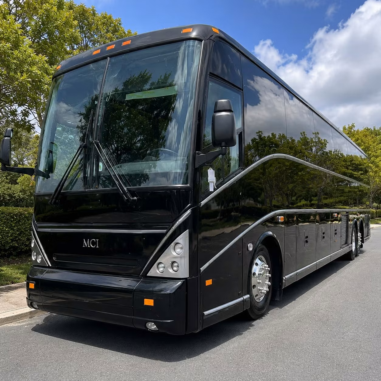 shuttle your group to smoothie king center without the parking nightmare