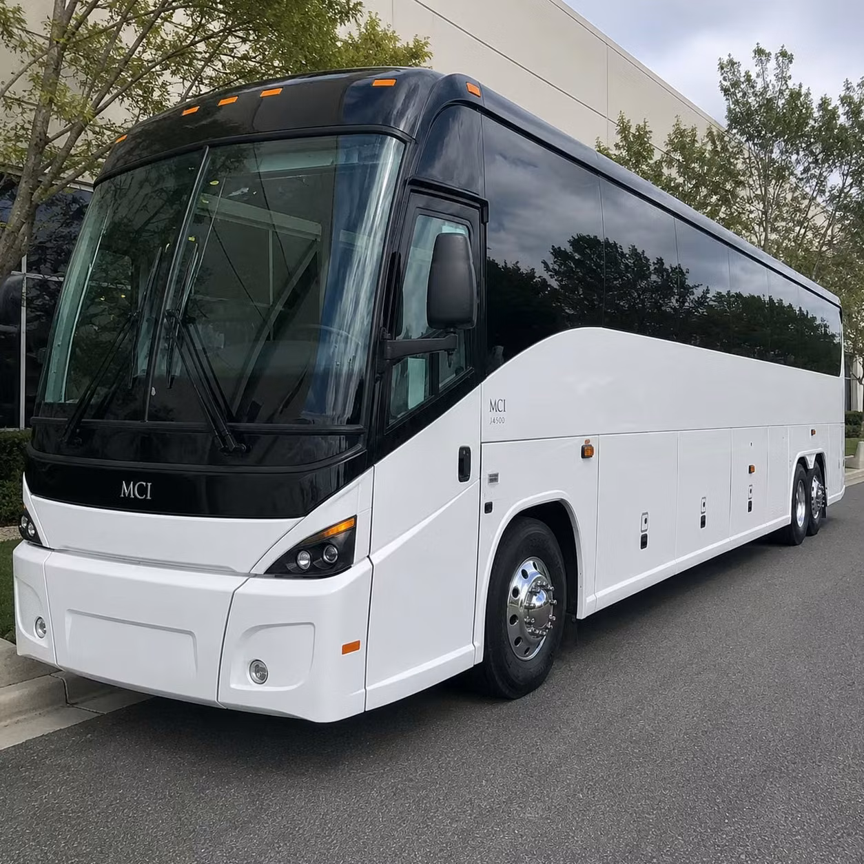 whatever size your group there s a bus ready for your msy transfer